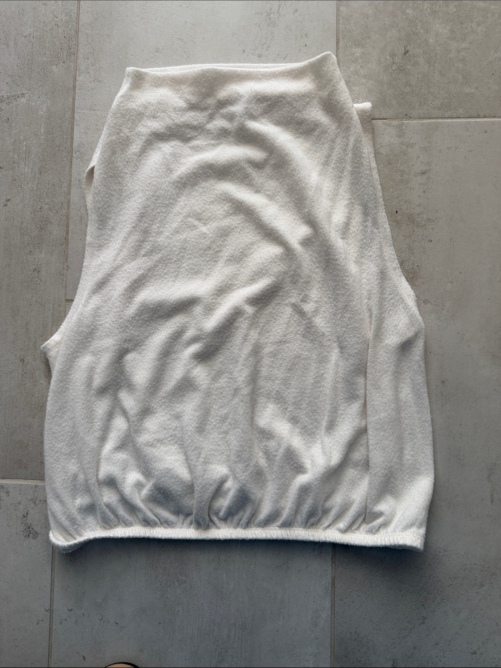 ALO Yoga Ivory Sleeveless mock neck Knit Tank